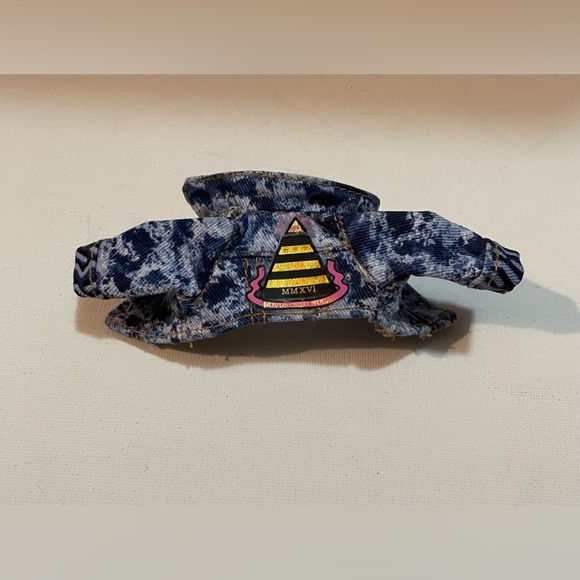 LOL Surprise Jean Pyramid Jacket - Picture 1 of 4